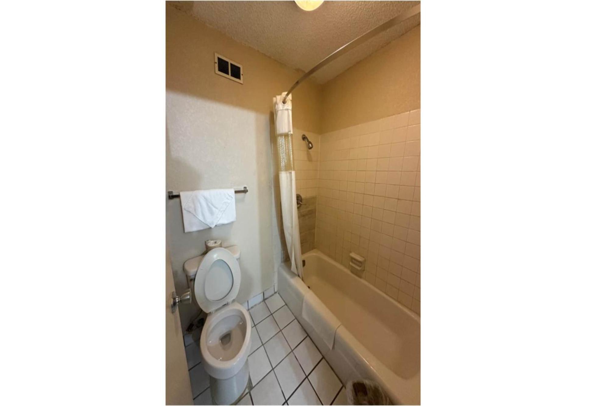 River Valley Inn And Suites By Belvilla Fort Smith Esterno foto