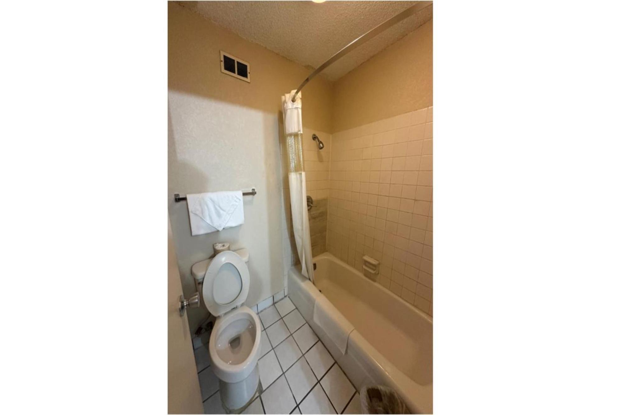 River Valley Inn And Suites By Belvilla Fort Smith Esterno foto
